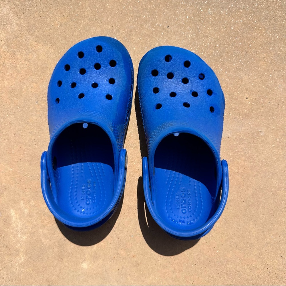 Kids Size 10C Blue Crocs Clogs
